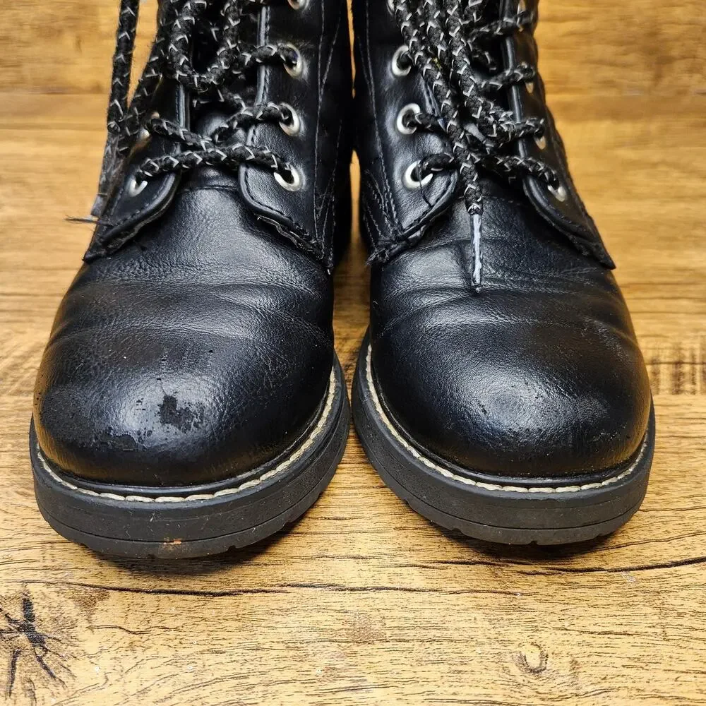 Steve madden Jbetty black quilted size zip.combay boots size 1 kids youth